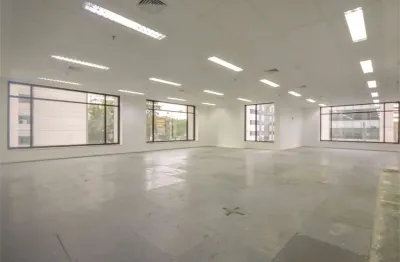 Sala comercial para alugar na Avenida Ibirapuera, --, Moema, São Paulo