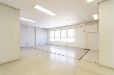 Prédio à venda na Avenida Professor Alceu Maynard Araújo, --, Chácara Santo Antônio, São Paulo