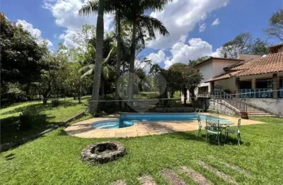Casa de condomínio 3 dormitórios, 1 suíte, apartamento para hóspedes, gourmet, piscina e tênis