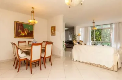 Morar em grande estilo: apartamento de quase 300m² à venda na rua treze de maio
