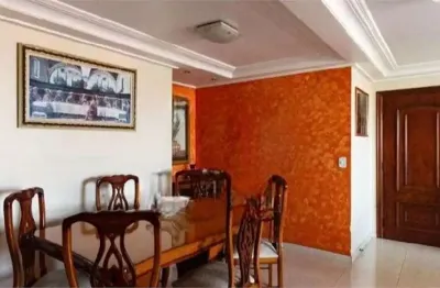 Apartamento com 3 quartos à venda na Rua Divinópolis, --, Saúde, São Paulo