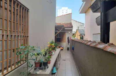 Casa com 3 quartos à venda na Rua Sebastião Paes, --, Campo Belo, São Paulo