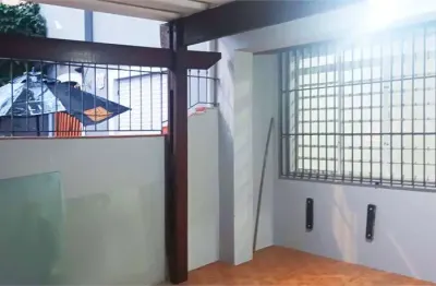 Vende-se sobrado em pinheiros aceita permuta por apartamento próximo ao metrô