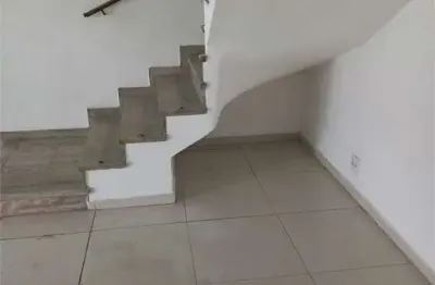 Casa com 03 quartos, sala ampla, 03 vagas de garagem - museu do ipiranga