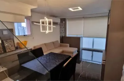Apartamento duplex com 76m²,  2 quartos sendo 2 suítes, porteira fechada com 2 vagas de garagem