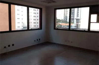 Excelente sala para locação, em um conjunto comercial, bem localizado na região de moema,