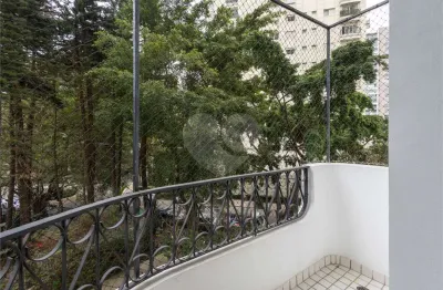 Vila nova conceição - 130 m² - 3 dorm. ( 1 suíte com terraço) - 1 vaga - lazer - próx. parque do ibirapuera