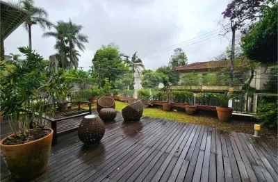 Casa com 4 quartos à venda na Rua Morro Verde, --, Pacaembu, São Paulo