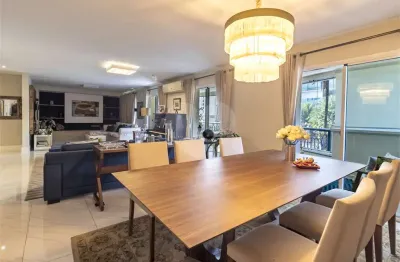 Apartamento à venda em moema - 250m² 4 suítes 4 quartos 5 vagas condomínio com lazer completo