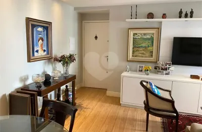 Apartamento com 2 quartos à venda na Rua Canário, --, Moema, São Paulo