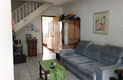 Sobrado com 3 quartos , 2 vagas residencial ou comercial.