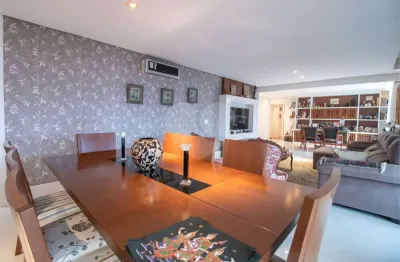 Apartamento com 3 quartos para alugar na Rua Fábia, --, Vila Romana, São Paulo