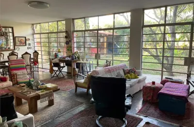 Casa com 3 quartos à venda na Rua Livi, --, Vila Madalena, São Paulo