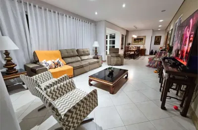 Brooklin- casa térea com 4 dorm/2 suites, 4 vagas, placa solar