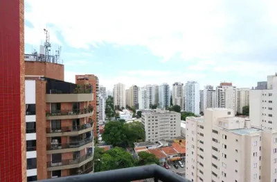 Apartamento de 220m2  com 4 dorms (sendo 2 suítes) e 4 vagas em moema passáros.