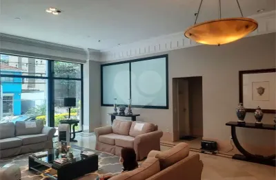Conjunto comercial para locação com 63m2, 2 banheiros,01 copa e 03 vagas na vila nova conceição.