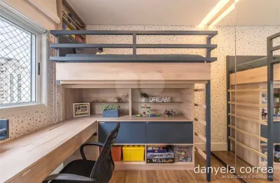 Moema pássaros 3 suítes lindo 98 m²  reformado 2 vagas de garagem.