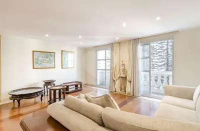 Apartamento de 168m2, 4 dormitórios, sendo 1 suíte, 3 ambientes, vaga de garagem, lazer, no paraíso.
