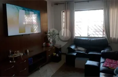 Casa com 3 quartos à venda na Rua Eduardo Lobo, --, Saúde, São Paulo