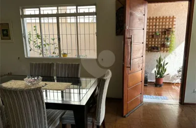 Oportunidade, casa com 176m² em rua sem saída na vila mariana