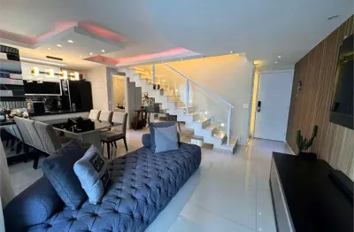 Duplex no alto de pinheiros para venda com 2 suítes, 2 vagas!