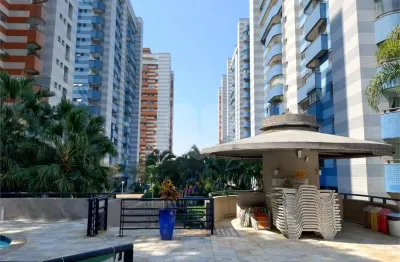 Apartamento localizado no cond.quintas do morumbi, 4 quartos, sendo 3 suítes e 1 escritório.
