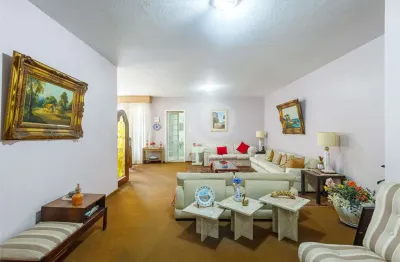 Apto em higienópolis, rua tranquila, 166 m² área útil, ideal para reforma, 3 dorm., 1 vaga, lazer