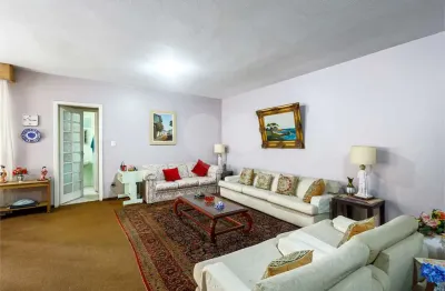 Apto em higienópolis, rua tranquila, 166 m² área útil, ideal para reforma, 3 dorm., 1 vaga, lazer