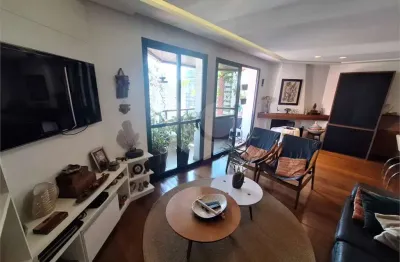 Apartamento em moema 130m, reformado, 3 suites 2 vagas