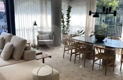 Apartamento com 3 quartos à venda na Rua Francisco Leitão, --, Pinheiros, São Paulo