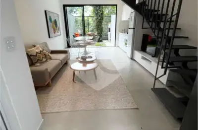 Excelente casa de condomínio, nova, bem localizado no brooklin