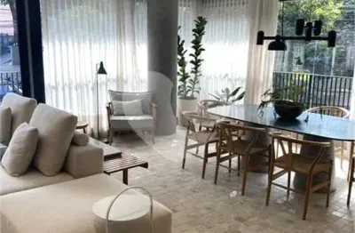 Apartamento com 3 quartos à venda na Rua Francisco Leitão, --, Pinheiros, São Paulo