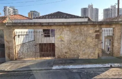Sobrado com piscina no coração da saúde. imóvel excelente. não perca está incrível oportunidade,
