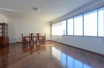 Apartamento com 3 dormitórios, 1 suíte, 1 vaga na rua tupi em santa cecília.