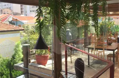 Sobrado na vila mariana - 03 dormitorios - 01 vaga. rua residencial.