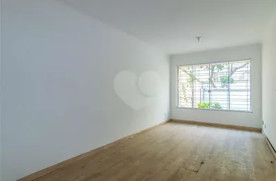 Casa com 4 quartos à venda na Rua Gararu, --, Vila Nova Conceição, São Paulo