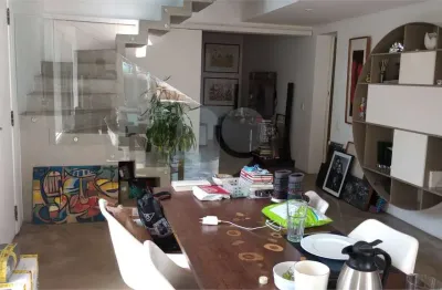 Casa com 2 quartos à venda na Rua Fidalga, --, Pinheiros, São Paulo