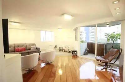 Apartamento com 4 quartos à venda na Avenida Chibarás, --, Moema, São Paulo