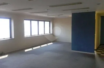 Sala comercial à venda na Avenida Ibijaú, --, Indianópolis, São Paulo