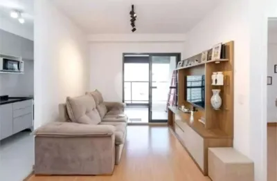 Imóvel bem equipado e aconchegante à venda no brooklin com 2 dormitórios, 1 suíte, 2 banheiros e lazer completo.