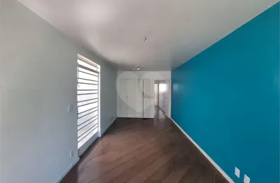 Casa com 3 quartos à venda na Rua Doutor José Cândido de Souza, --, Moema, São Paulo