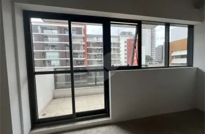 Sala comercial 78 m2 2 banheiros 2 vagas com ar, novo em prédio icônico