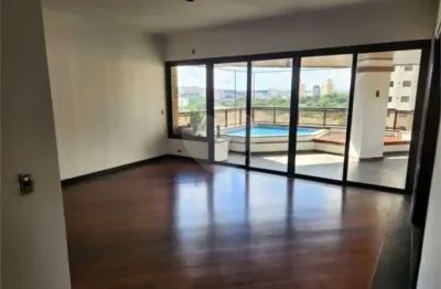 Excelente apartamento amplo à venda no melhor do morumbi com 3 suítes, varanda, 5 dormitórios e 3 vagas. preço imperdível.