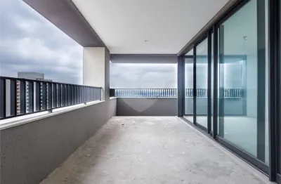 Apartamento com 3 quartos à venda na Rua João Moura, --, Pinheiros, São Paulo