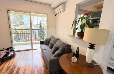 Jardim paulista! apartamento com  living, varanda, 2 dorms, sendo 1 suite e 1 vaga