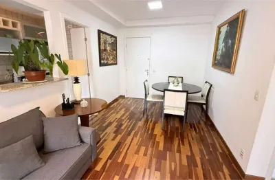 Jardim paulista! apartamento com  living, varanda, 2 dorms, sendo 1 suite e 1 vaga