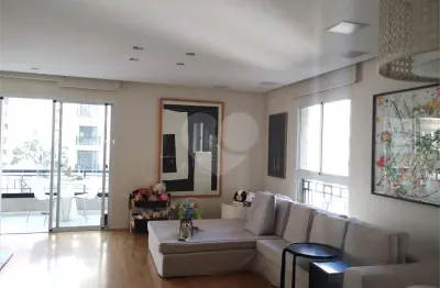 Apartamento com 3 quartos para alugar na Rua Peixoto Gomide, --, Jardim Paulista, São Paulo