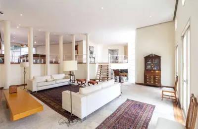 Casa no jardim guedala com area de 1400mts, 5 dormitorios, 6 vagas