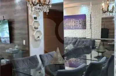 Lindo apartamento mobiliado a venda no jardim paulista com 2 dormitórios, 1 suíte, janelas antiruído, living e varanda fechada.