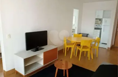 Excelente apartamento a venda com 1 dormitórios, varanda integrada a sala, 1 banheiro, 1 vaga. na melhor localização do campo belo!